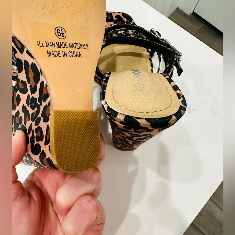 Leopard Rhinestone Wedges😻 - Picture 6 of 6